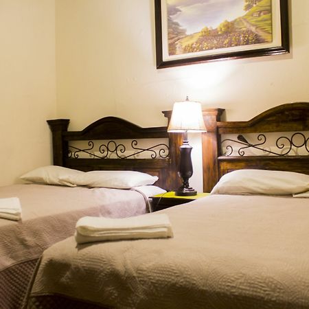 Dionisio Inn Antigua Buitenkant foto