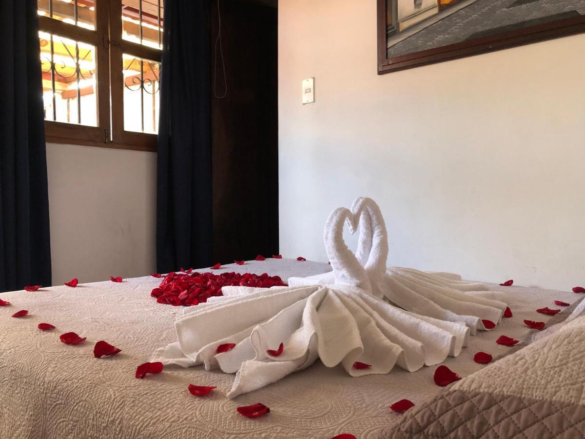 Dionisio Inn Antigua Buitenkant foto
