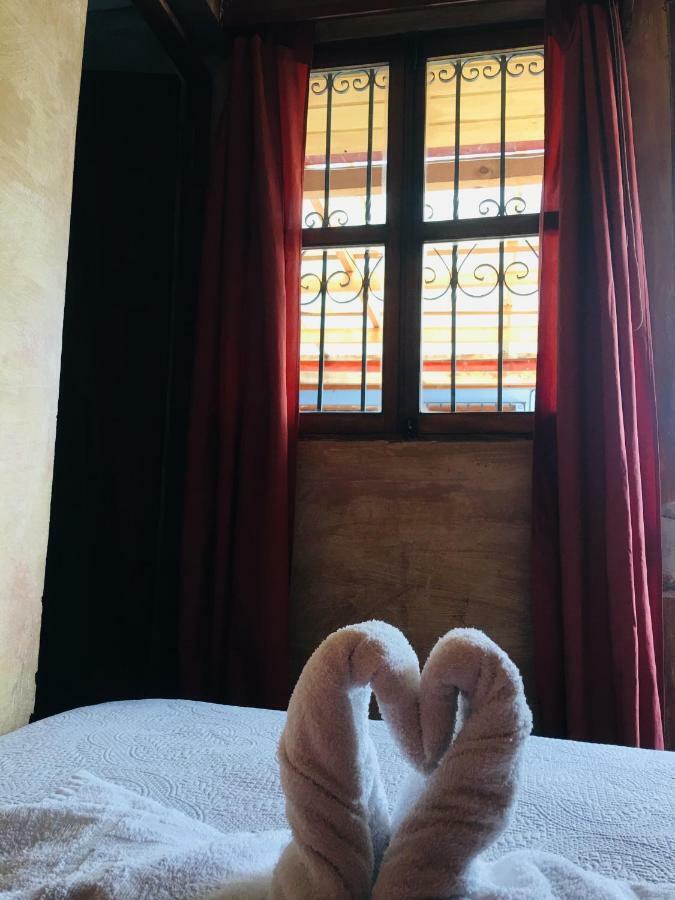 Dionisio Inn Antigua Buitenkant foto