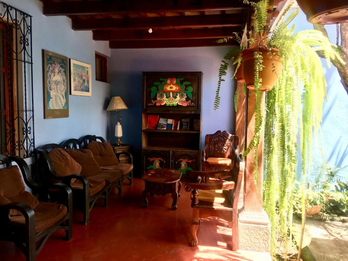 Dionisio Inn Antigua Buitenkant foto